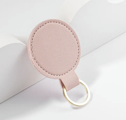 🔑 Personalized Keychain – The practical accessory with style