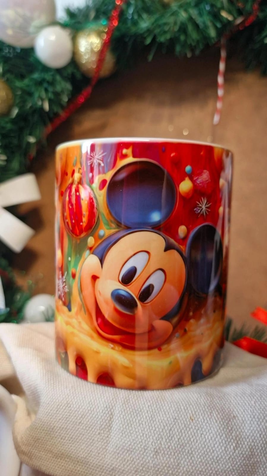 Mug de Noël – Plusieurs Modèles (Renne, Père Noël, Pain d’Épice, Bonhomme de Neige…) – Atelier MARS
