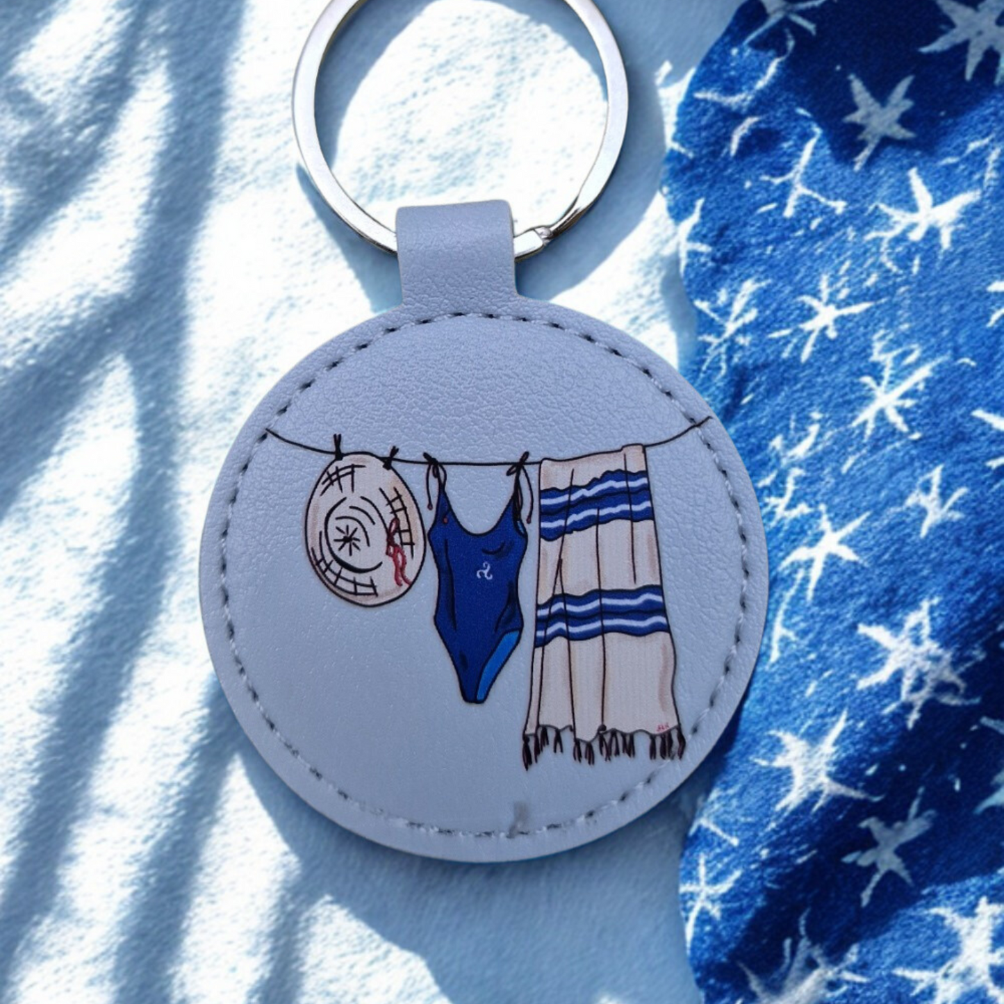 🔑 Personalized Keychain – The practical accessory with style